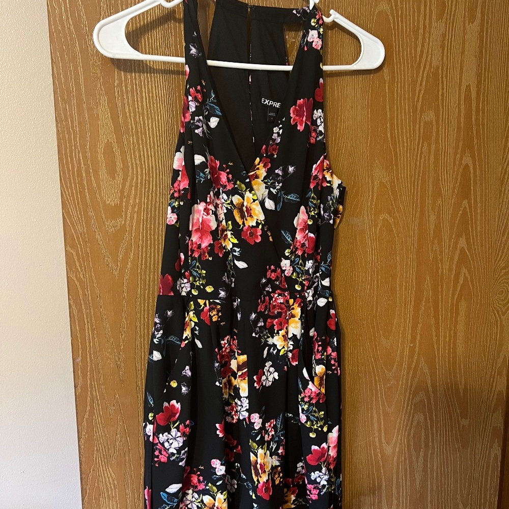 Express floral romper, size 4